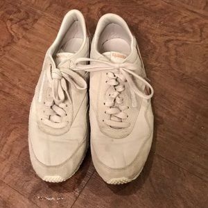 Reebok Rose Gold Tennis Shoes